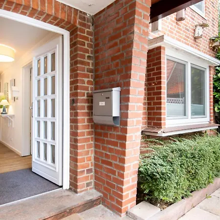 Apartment Rosenstrasse 1b *
